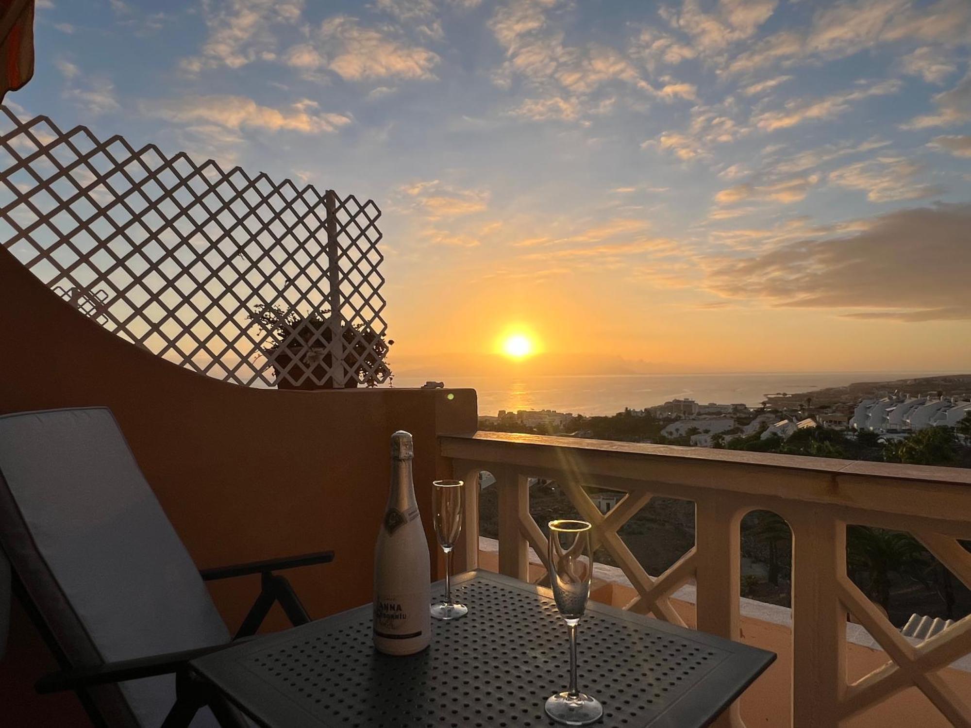 Ocean View Apartment Costa Adeje Dış mekan fotoğraf